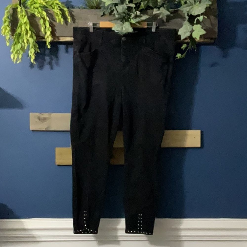 Torrid Black Pants with Studded Accents Size 20T EUC